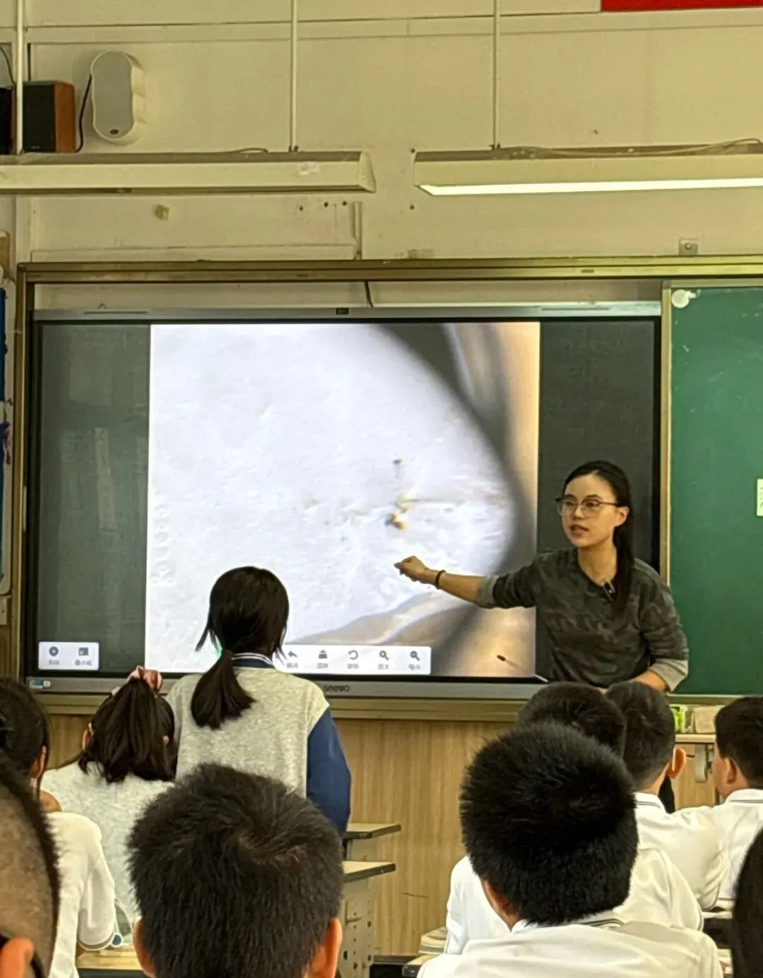 君峰·力行|对症施策定方略 多科共研战中考——区教育研究院莅临我校开展多学科教学调研指导-第21张图片-四季读书网 君峰·力行|对症施策定方略 多科共研战中考——区教育研究院莅临我校开展多学科教学调研指导-第21张图片-四季读书网