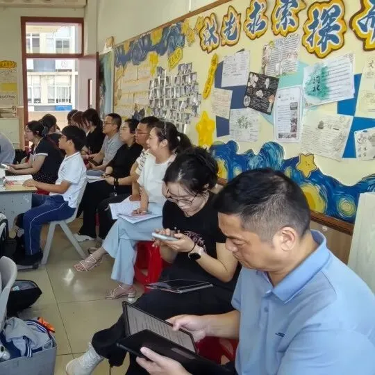 君峰·力行|对症施策定方略 多科共研战中考——区教育研究院莅临我校开展多学科教学调研指导-第26张图片-四季读书网 君峰·力行|对症施策定方略 多科共研战中考——区教育研究院莅临我校开展多学科教学调研指导-第26张图片-四季读书网