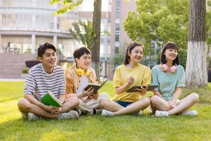 【东莞高考日语】高二快到11月了,英语还在原地踏步:现在考虑日语,还来得及吗?-第2张图片-四季读书网