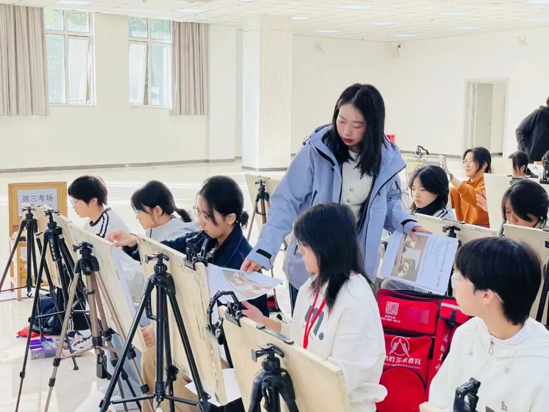 正式开考丨2027届唐山市美术中考首场模拟考试-第24张图片-四季读书网 正式开考丨2027届唐山市美术中考首场模拟考试-第24张图片-四季读书网