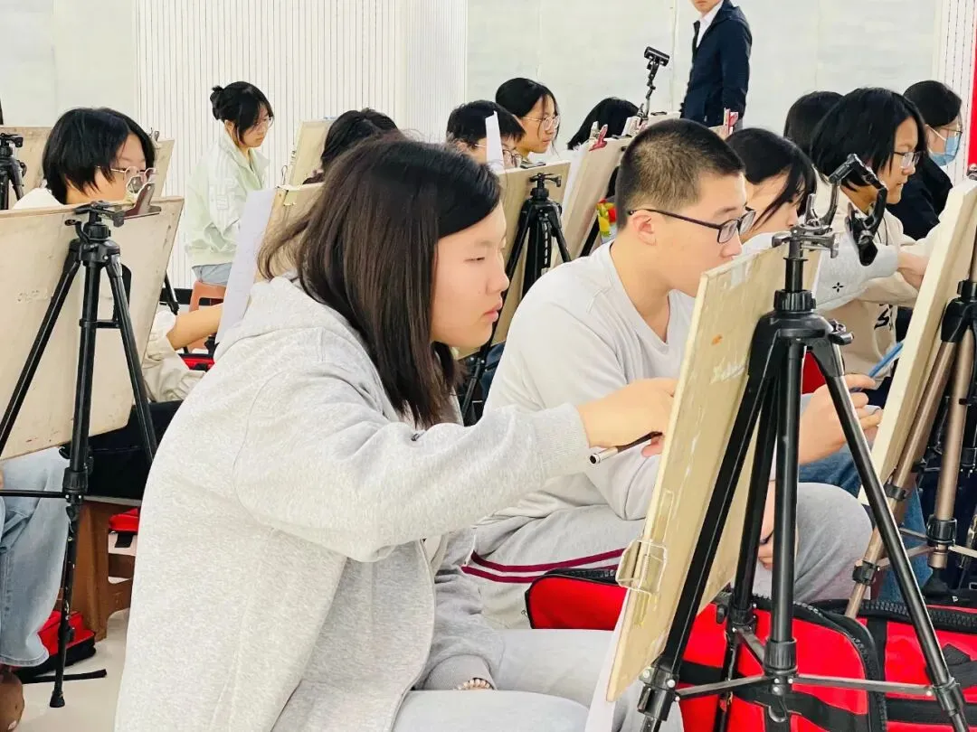 正式开考丨2027届唐山市美术中考首场模拟考试-第29张图片-四季读书网 正式开考丨2027届唐山市美术中考首场模拟考试-第29张图片-四季读书网