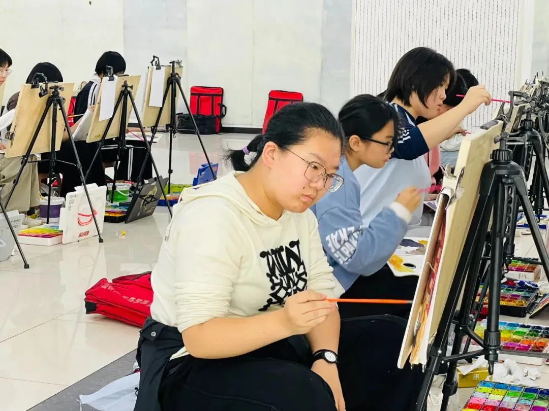 正式开考丨2027届唐山市美术中考首场模拟考试-第53张图片-四季读书网 正式开考丨2027届唐山市美术中考首场模拟考试-第53张图片-四季读书网