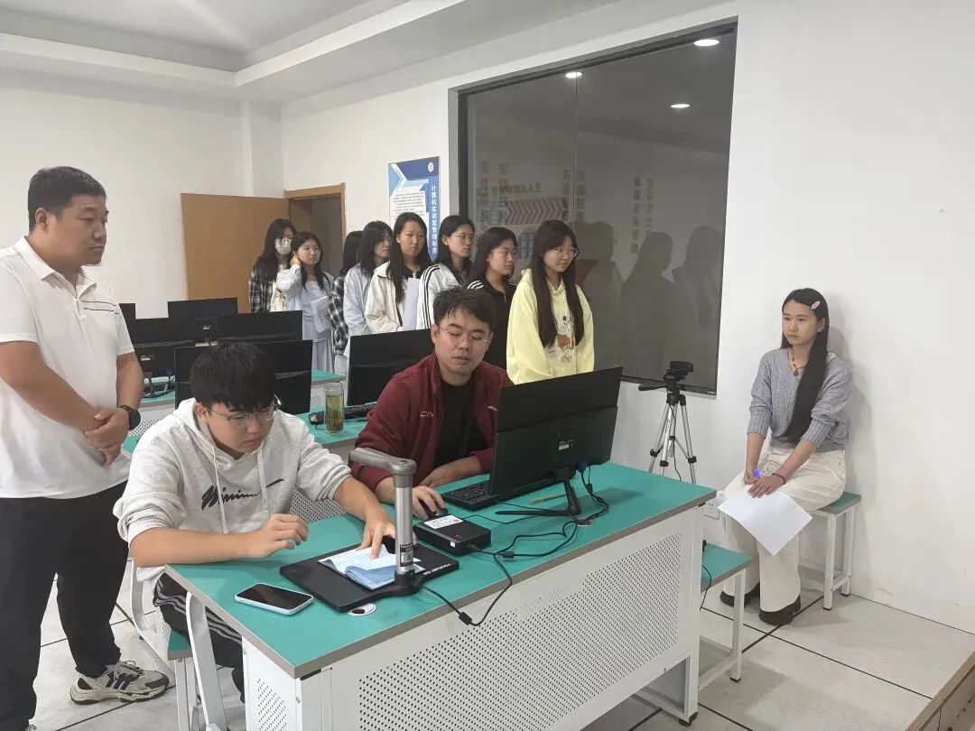 我校有序开展高考线上报名工作-第3张图片-四季读书网