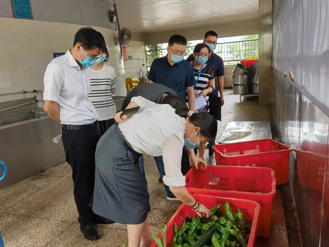 交卷!攀枝花市教育和体育局答好高考中考食品安全保考“试卷”-第7张图片-四季读书网