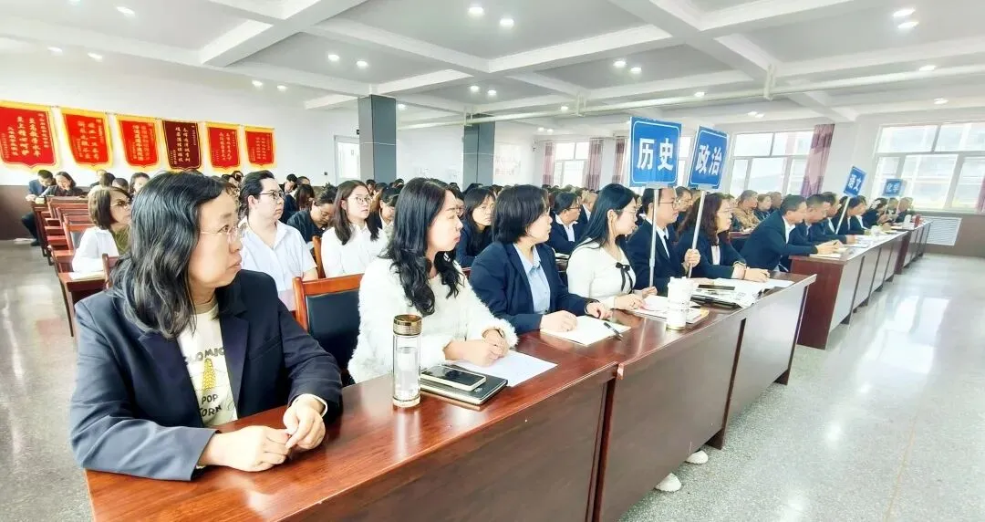 中考归来话中考 研途蓄力共深耕 ——云州初中集团校开展2026年“阅卷反馈”区域融合教研-第18张图片-四季读书网 中考归来话中考 研途蓄力共深耕 ——云州初中集团校开展2026年“阅卷反馈”区域融合教研-第18张图片-四季读书网