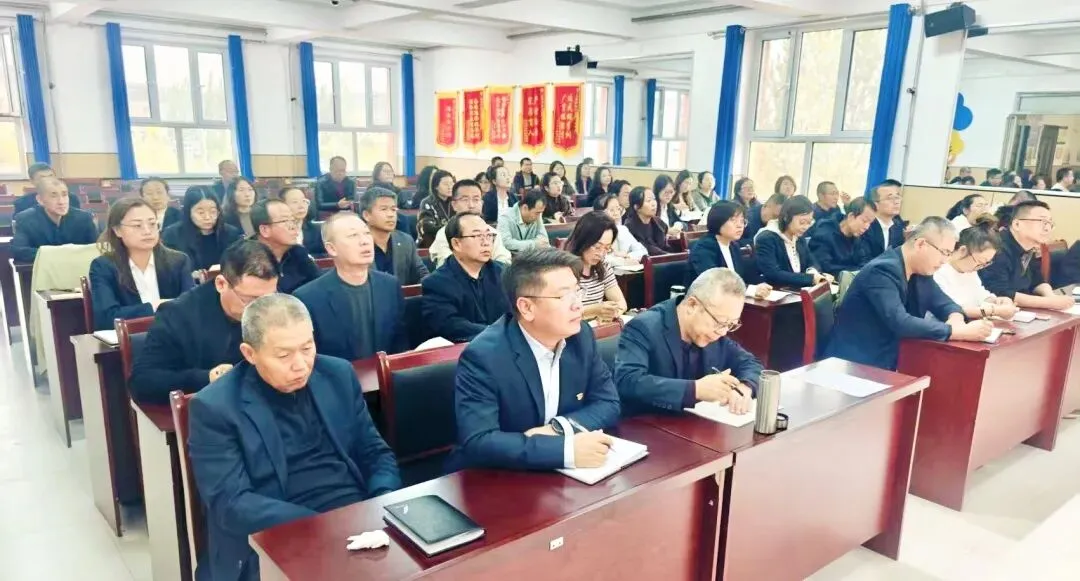 中考归来话中考 研途蓄力共深耕 ——云州初中集团校开展2026年“阅卷反馈”区域融合教研-第20张图片-四季读书网 中考归来话中考 研途蓄力共深耕 ——云州初中集团校开展2026年“阅卷反馈”区域融合教研-第20张图片-四季读书网
