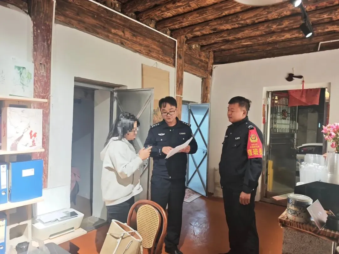陆良公安圆满完成成人高考安保工作-第6张图片-四季读书网