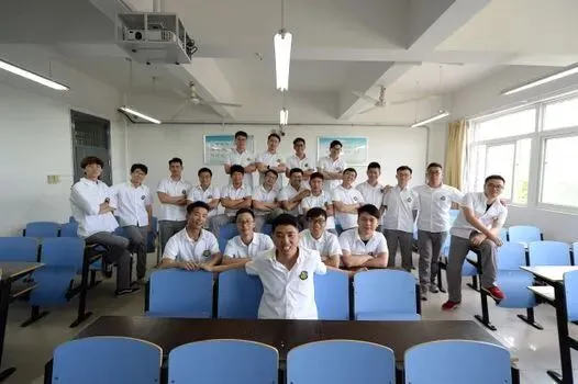 高考出分后才懂 补课和没补课的孩子差距居然这么大-第1张图片-四季读书网