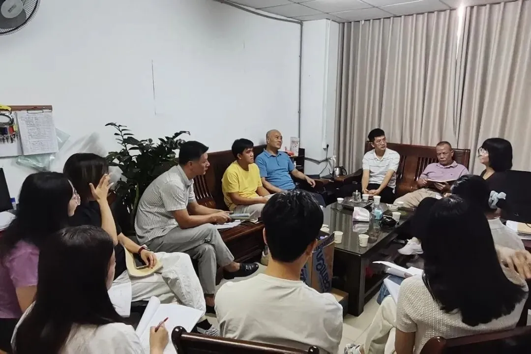 揭阳市、惠来县教研专家到惠来二中开展高考备考教学视导活动-第17张图片-四季读书网