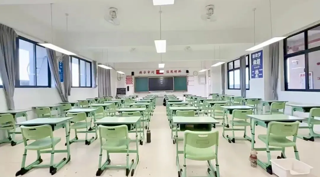 逐光再战|阳西县崇文学校面向本县高考复读学子开启招生,以责任守护追梦之路-第12张图片-四季读书网 逐光再战|阳西县崇文学校面向本县高考复读学子开启招生,以责任守护追梦之路-第12张图片-四季读书网