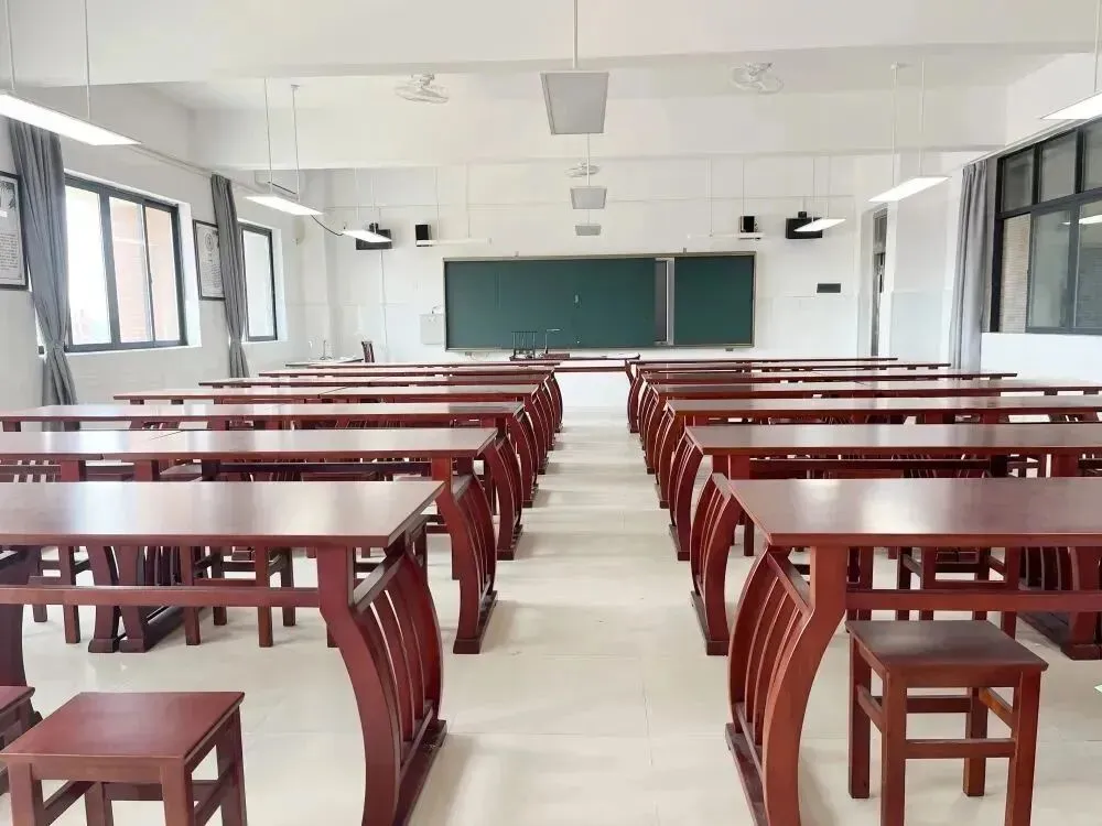 逐光再战|阳西县崇文学校面向本县高考复读学子开启招生,以责任守护追梦之路-第23张图片-四季读书网 逐光再战|阳西县崇文学校面向本县高考复读学子开启招生,以责任守护追梦之路-第23张图片-四季读书网