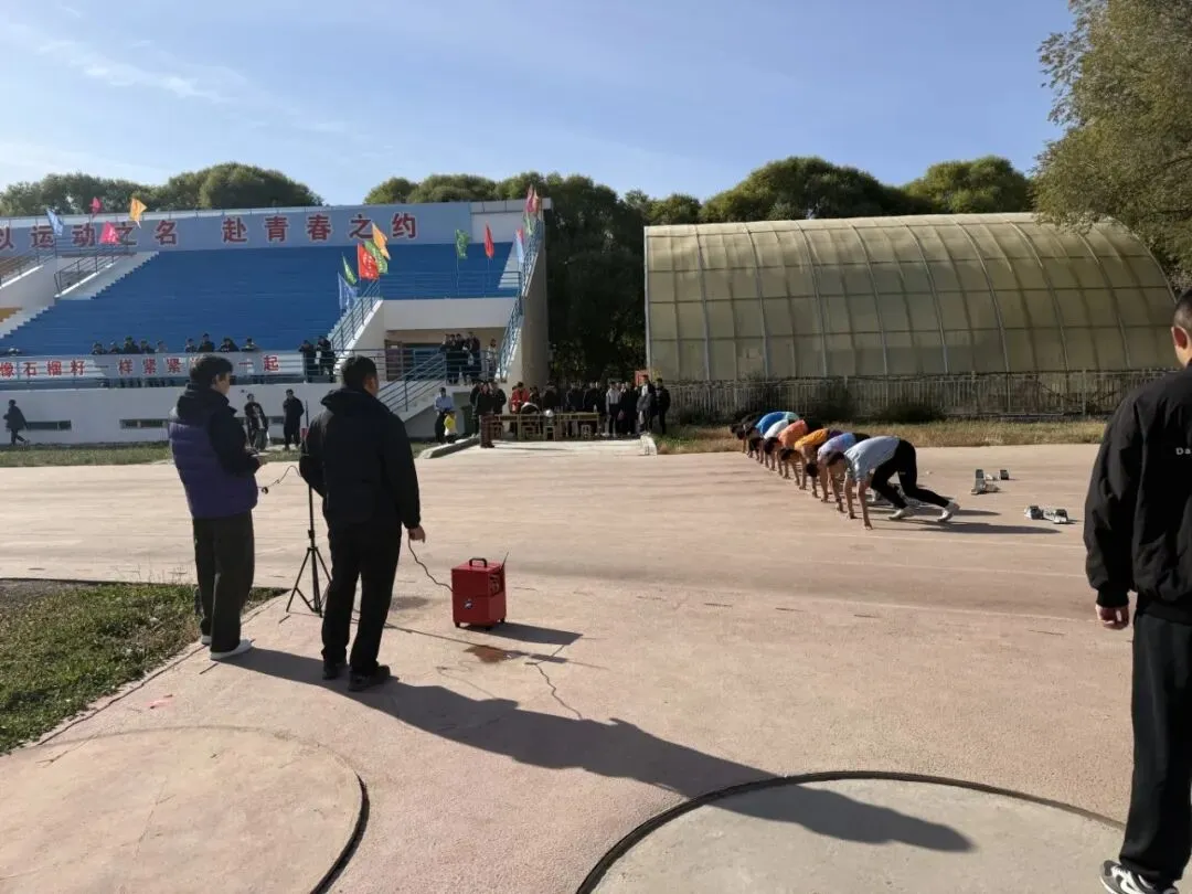 对标新体考标准 兵地体育田径中高考模拟测试顺利开展-第4张图片-四季读书网 对标新体考标准 兵地体育田径中高考模拟测试顺利开展-第4张图片-四季读书网