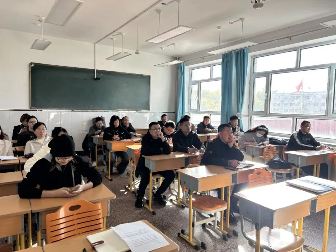 【三中·教研天地】凝心聚智备中考,经验共享促提升——友谊三中开展2026年、结业教师经验分享活动-第37张图片-四季读书网 【三中·教研天地】凝心聚智备中考,经验共享促提升——友谊三中开展2026年、结业教师经验分享活动-第37张图片-四季读书网