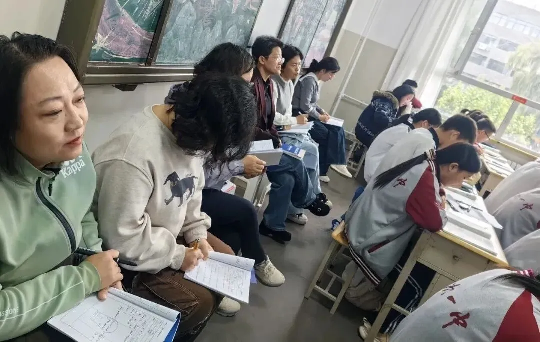 六环引领集体备课 双案赋能初中课堂|初三年级阶段性调研-第14张图片-四季读书网 六环引领集体备课 双案赋能初中课堂|初三年级阶段性调研-第14张图片-四季读书网