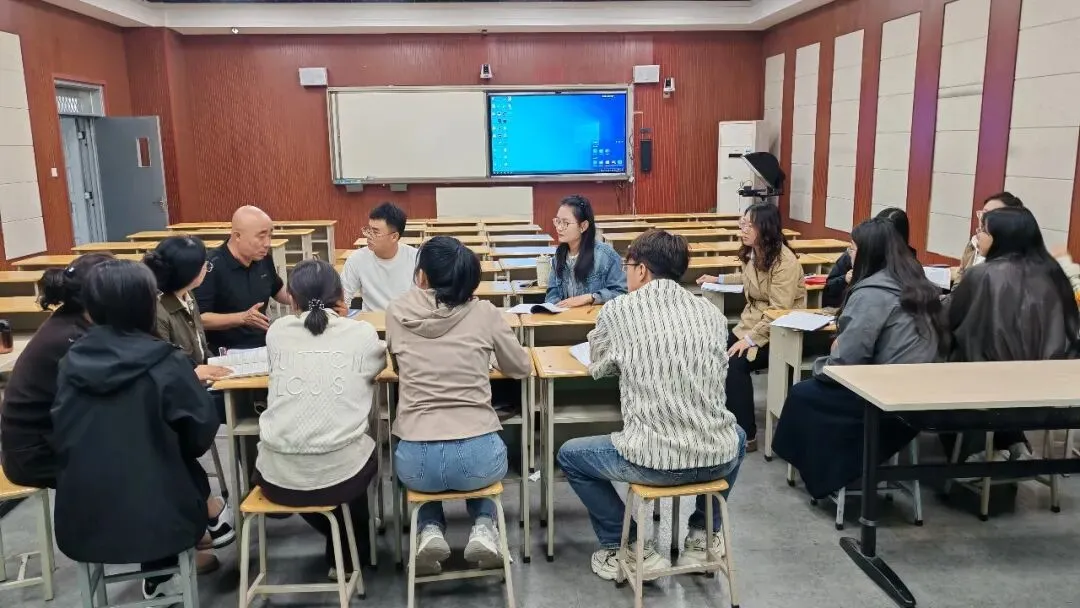 六环引领集体备课 双案赋能初中课堂|初三年级阶段性调研-第18张图片-四季读书网 六环引领集体备课 双案赋能初中课堂|初三年级阶段性调研-第18张图片-四季读书网