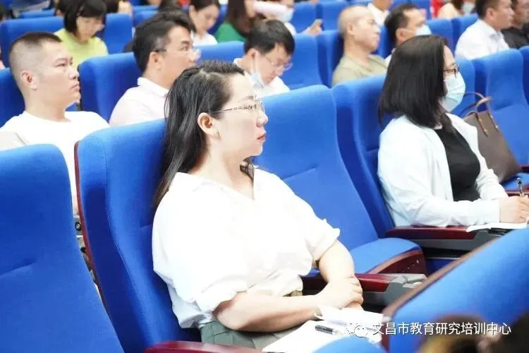 精准把脉研高考 对症施策齐冲刺——2023年文昌市高考研讨会之数学科备考交流-第6张图片-四季读书网 精准把脉研高考 对症施策齐冲刺——2023年文昌市高考研讨会之数学科备考交流-第6张图片-四季读书网