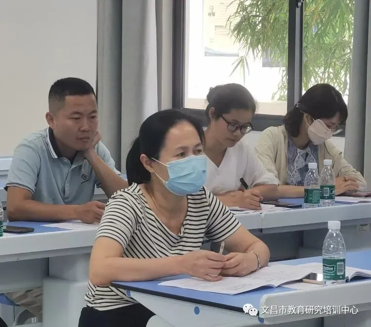 同心砥砺前行 精准备战高考——2023年文昌市高考备考研讨会之历史科备考交流-第10张图片-四季读书网 同心砥砺前行 精准备战高考——2023年文昌市高考备考研讨会之历史科备考交流-第10张图片-四季读书网