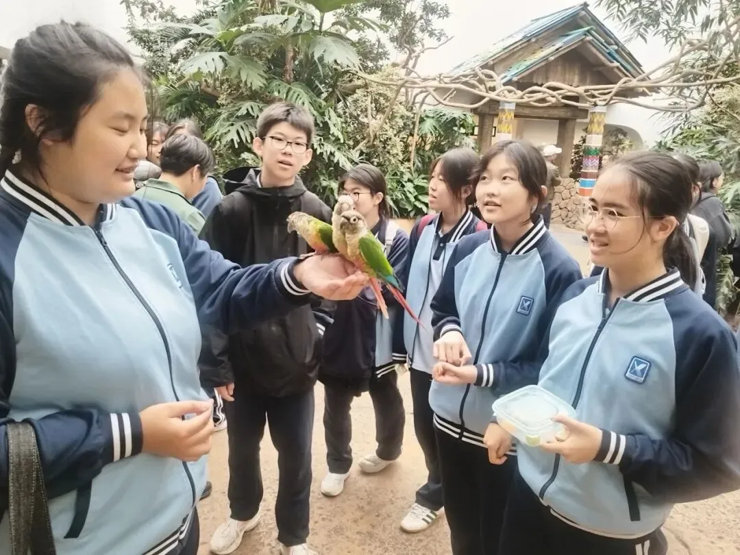 探秘自然生灵 厚植生态情怀——初三年级赴北京野生动物园开展社会实践活动-第34张图片-四季读书网 探秘自然生灵 厚植生态情怀——初三年级赴北京野生动物园开展社会实践活动-第34张图片-四季读书网