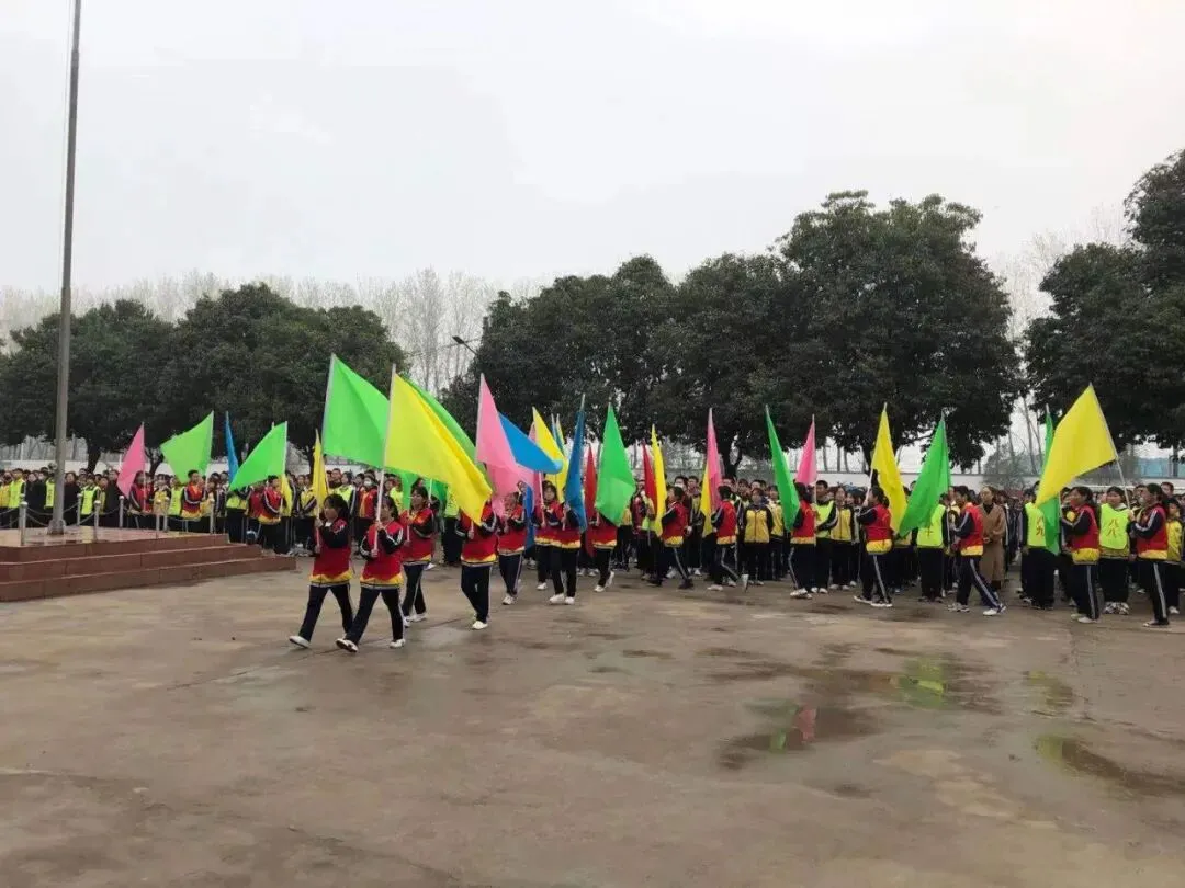 学子中考百日誓师 这些校长“硬核”喊话-第6张图片-四季读书网