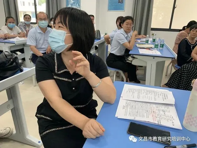 明确方向 精准备考——2023年文昌市高考研讨会之英语科备考交流-第12张图片-四季读书网