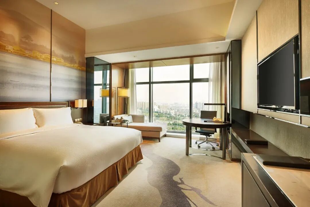 初三发班:799抢宁波2晚『希尔顿Hilton酒店』纯玩3日◆含2早2正●踏浪松兰山&渔港环港游◆全程导游服务◆看海玩沙度假-第23张图片-四季读书网 初三发班:799抢宁波2晚『希尔顿Hilton酒店』纯玩3日◆含2早2正●踏浪松兰山&渔港环港游◆全程导游服务◆看海玩沙度假-第23张图片-四季读书网