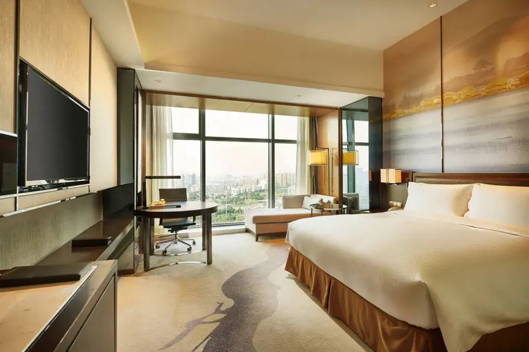 初三发班:799抢宁波2晚『希尔顿Hilton酒店』纯玩3日◆含2早2正●踏浪松兰山&渔港环港游◆全程导游服务◆看海玩沙度假-第25张图片-四季读书网 初三发班:799抢宁波2晚『希尔顿Hilton酒店』纯玩3日◆含2早2正●踏浪松兰山&渔港环港游◆全程导游服务◆看海玩沙度假-第25张图片-四季读书网