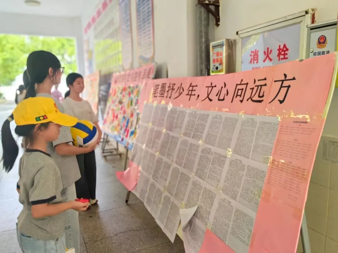 笔墨抒少年,文心向远方——濂江中学初三年级举办征文比赛-第4张图片-四季读书网
