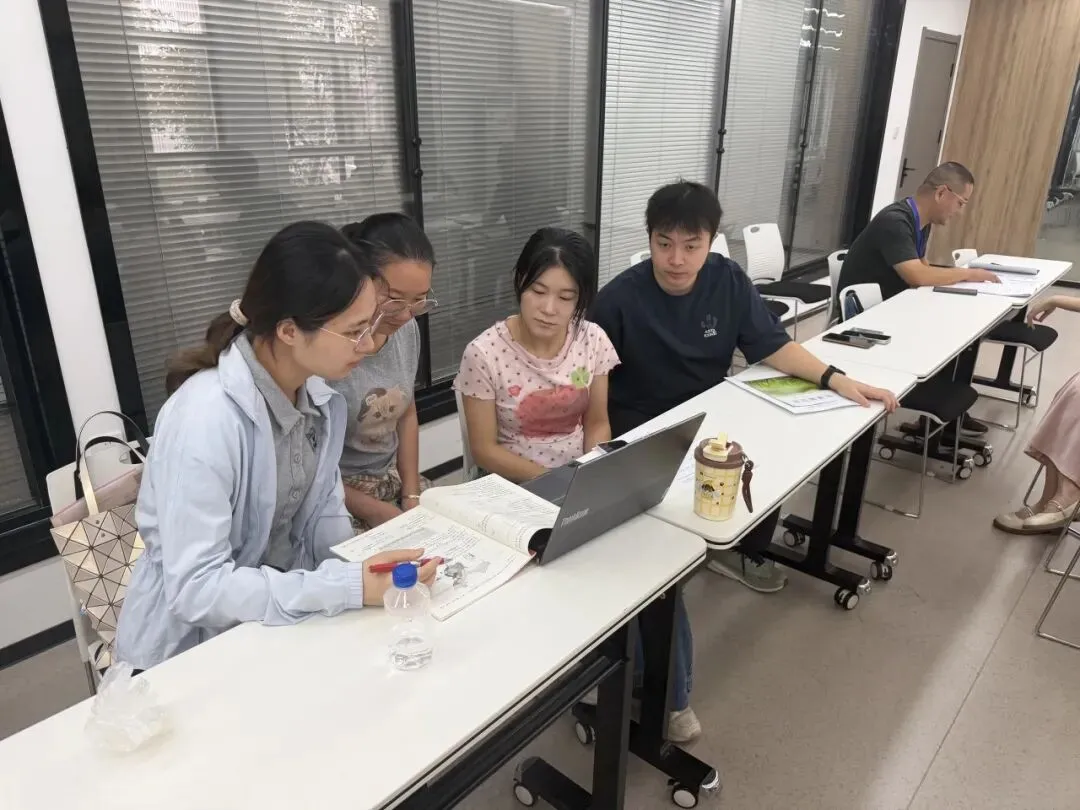 深耕课堂提质效,细研真题明方向 | 附中地理组召开10月教研大组会-第34张图片-四季读书网 深耕课堂提质效,细研真题明方向 | 附中地理组召开10月教研大组会-第34张图片-四季读书网