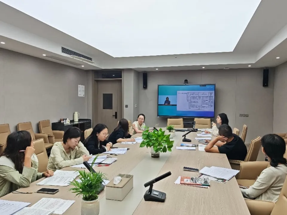 研读新中考评价导向,落实教考衔接 ——语文教研组开展专题教研活动-第21张图片-四季读书网