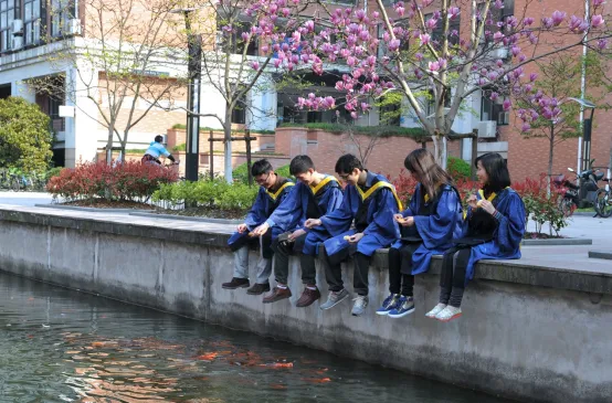 高考倒计时25天 | 杭州电子科技大学:“选择杭电,赋能未来”,高考学子加油!-第10张图片-四季读书网 高考倒计时25天 | 杭州电子科技大学:“选择杭电,赋能未来”,高考学子加油!-第10张图片-四季读书网