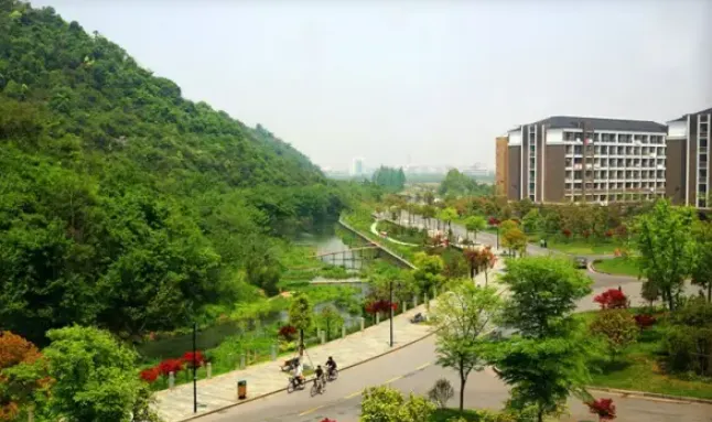 高考倒计时30天 | 浙江工业大学:选工大 · 有底气,高考学子加油!-第18张图片-四季读书网 高考倒计时30天 | 浙江工业大学:选工大 · 有底气,高考学子加油!-第18张图片-四季读书网