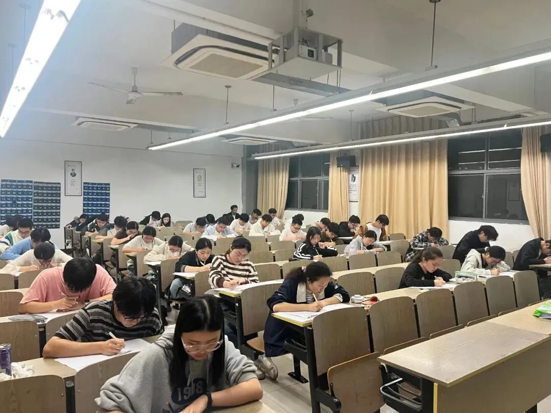 以考促学,实战演练——27考研模拟考试-第2张图片-四季读书网 以考促学,实战演练——27考研模拟考试-第2张图片-四季读书网