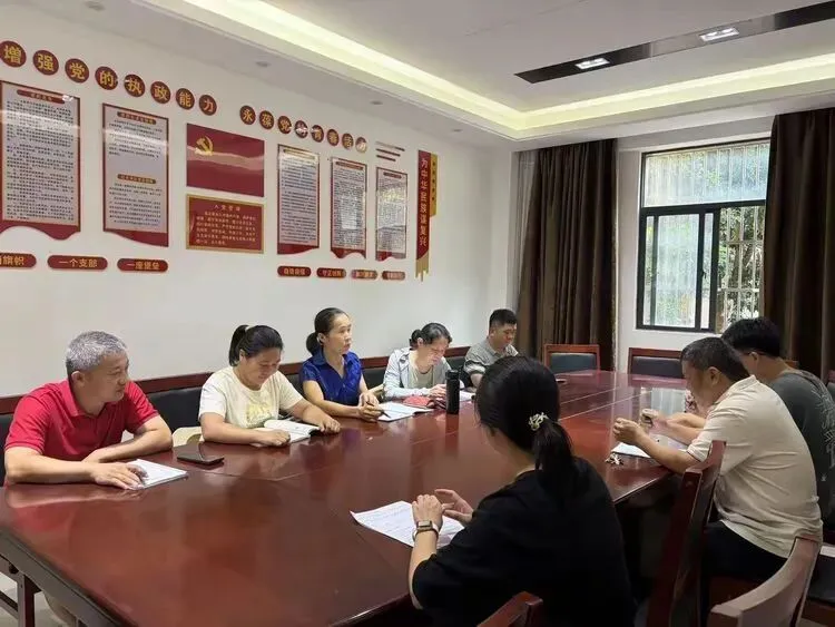 薪火相传谋备考,凝心聚力迎中考 —— 琼海市长坡中学2027 届新老初三备考经验交流会-第15张图片-四季读书网