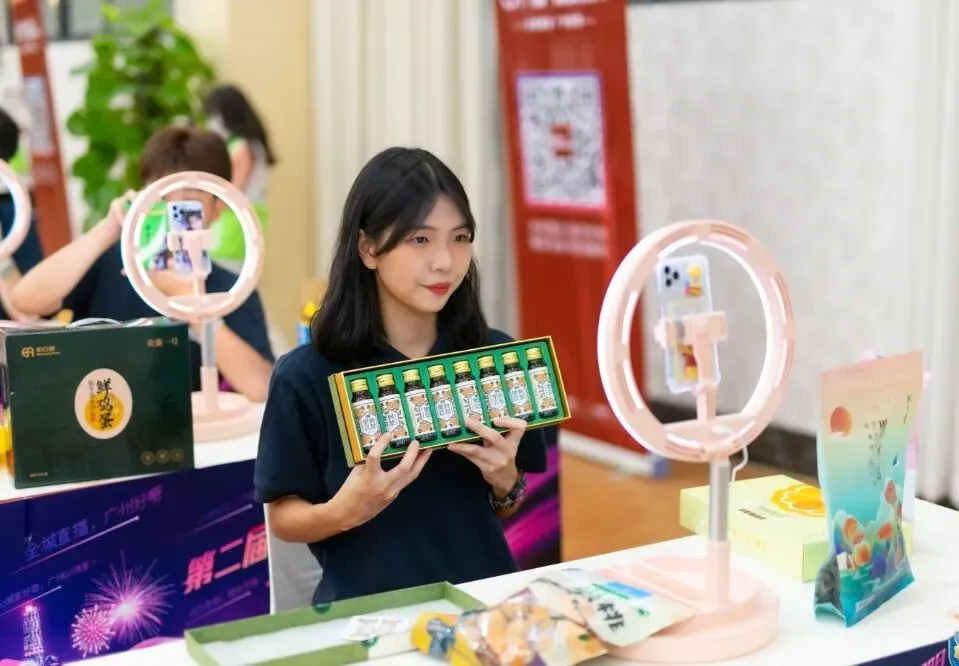 初三家长提前看!广东岭南现代技师学院2026招生简章-第8张图片-四季读书网