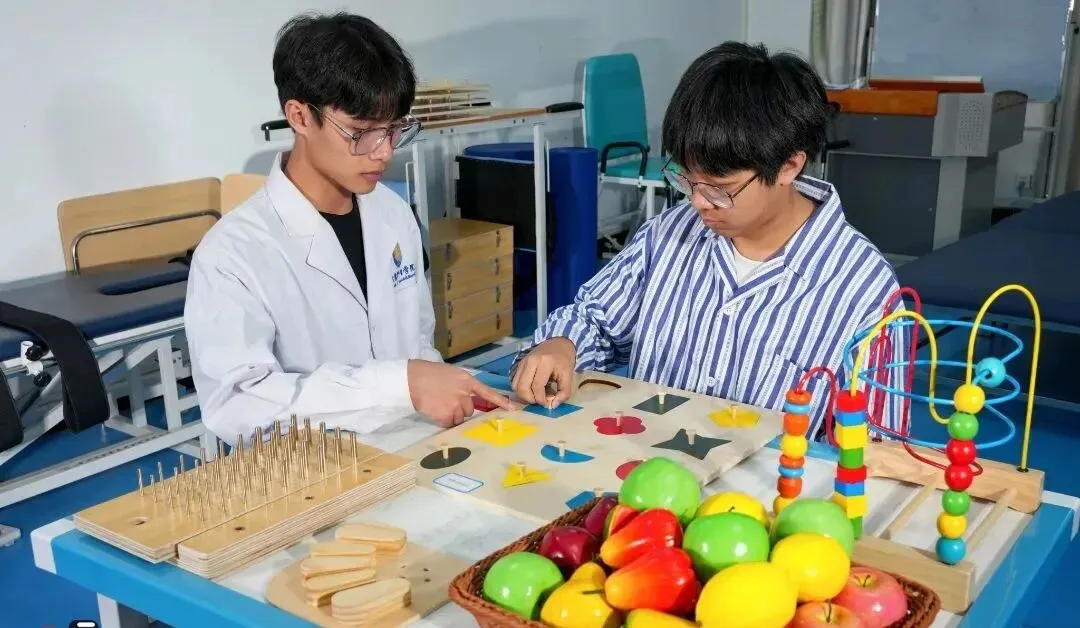 初三家长提前看!广东岭南现代技师学院2026招生简章-第22张图片-四季读书网
