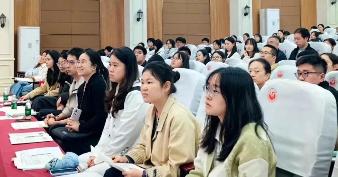 教研动态|深研真题 活用教材——荆州区历史一轮复习教研员示范课及专题讲座活动在江陵中学举行-第3张图片-四季读书网 教研动态|深研真题 活用教材——荆州区历史一轮复习教研员示范课及专题讲座活动在江陵中学举行-第3张图片-四季读书网