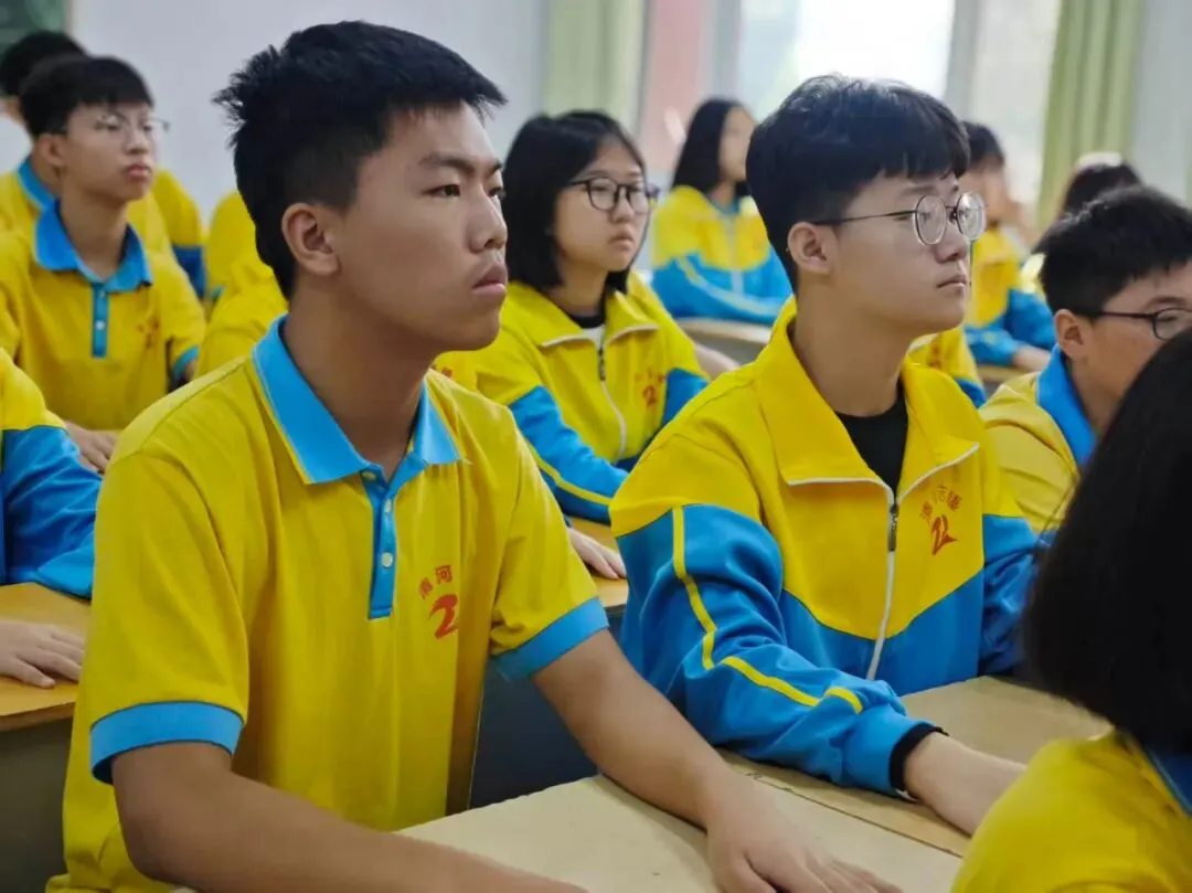 初三 37 班|于日常沉淀,向远方前行-第7张图片-四季读书网