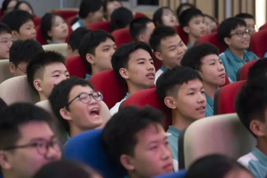 这场心理讲座,为初三学子冲刺中考注入"心"能量-第7张图片-四季读书网 这场心理讲座,为初三学子冲刺中考注入"心"能量-第7张图片-四季读书网