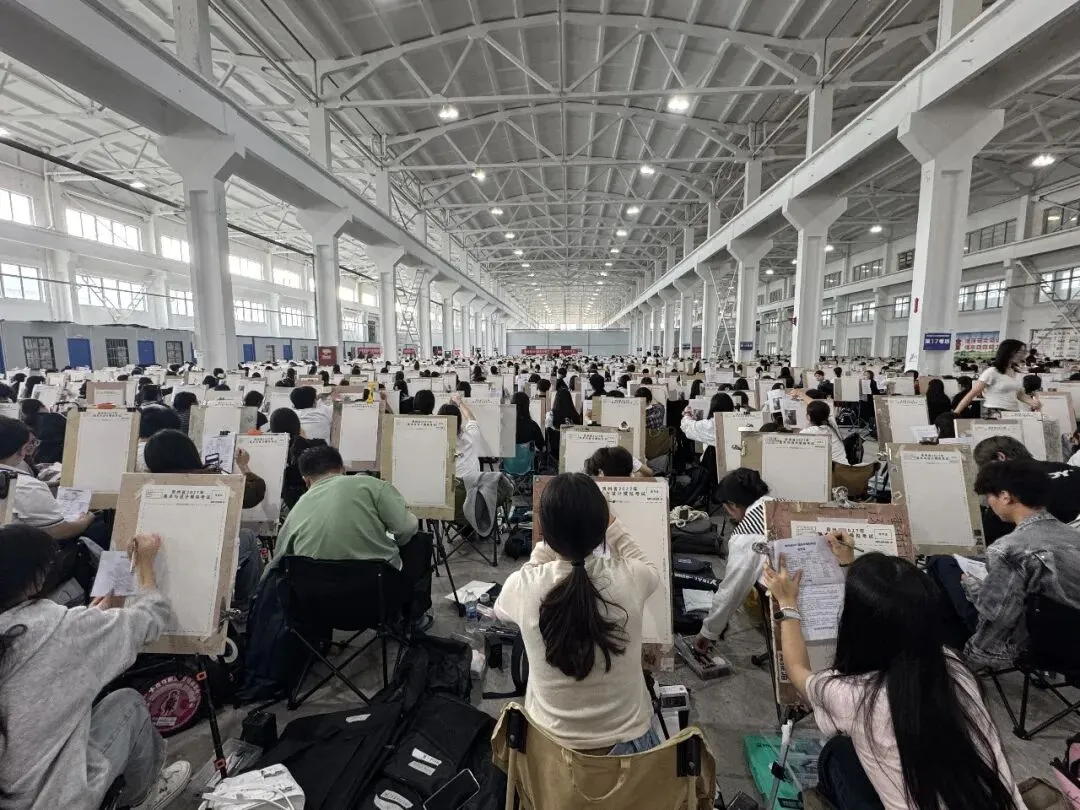 贵州省2027届美术模拟联考 (一模)完美收官 |附二模考试时间-第8张图片-四季读书网 贵州省2027届美术模拟联考 (一模)完美收官 |附二模考试时间-第8张图片-四季读书网