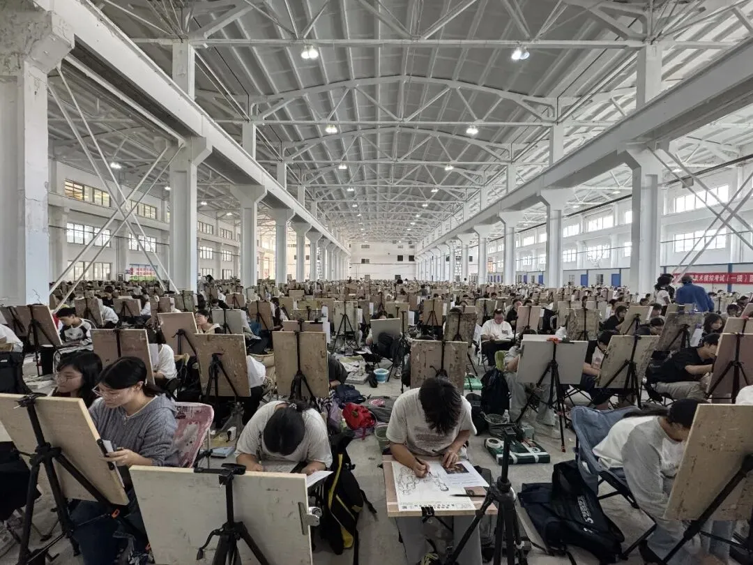 贵州省2027届美术模拟联考 (一模)完美收官 |附二模考试时间-第17张图片-四季读书网 贵州省2027届美术模拟联考 (一模)完美收官 |附二模考试时间-第17张图片-四季读书网