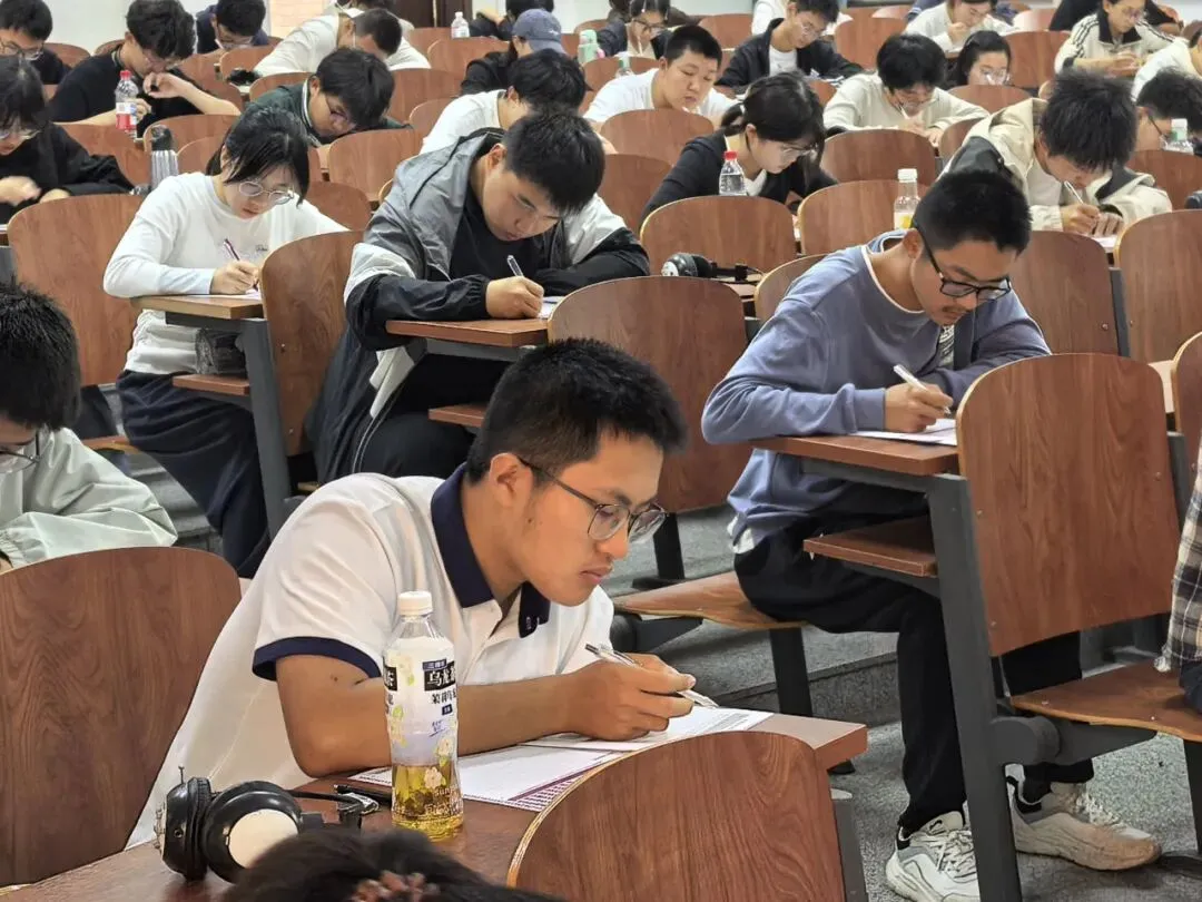 成长赋能主题课 | 四六级模考解析+高分经验分享,带你高效备考!-第4张图片-四季读书网