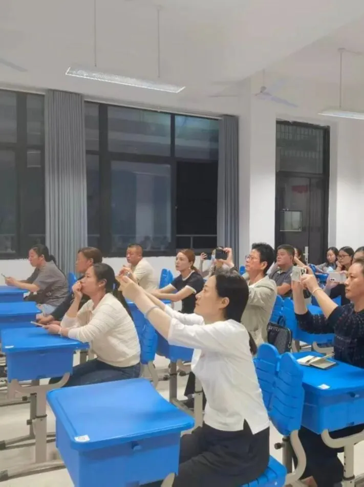 淮高德育 | 新高考方案解读,设立合理期望值— — 淮高实验·第六期·家长沙龙-第7张图片-四季读书网 淮高德育 | 新高考方案解读,设立合理期望值— — 淮高实验·第六期·家长沙龙-第7张图片-四季读书网