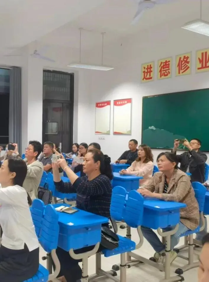 淮高德育 | 新高考方案解读,设立合理期望值— — 淮高实验·第六期·家长沙龙-第8张图片-四季读书网 淮高德育 | 新高考方案解读,设立合理期望值— — 淮高实验·第六期·家长沙龙-第8张图片-四季读书网