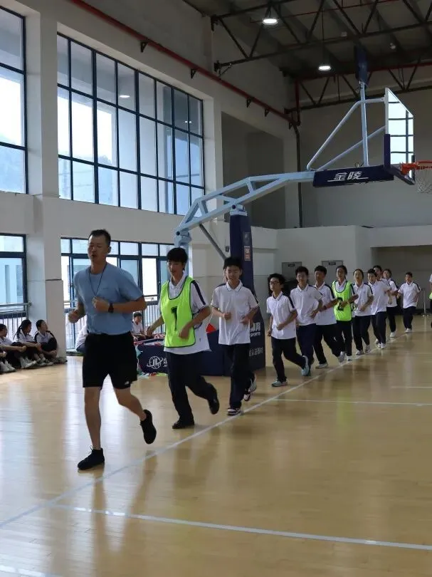 深耕学练赛评,聚力中考提效|玉环市开展体育中考排球专项教学研讨活动-第12张图片-四季读书网 深耕学练赛评,聚力中考提效|玉环市开展体育中考排球专项教学研讨活动-第12张图片-四季读书网