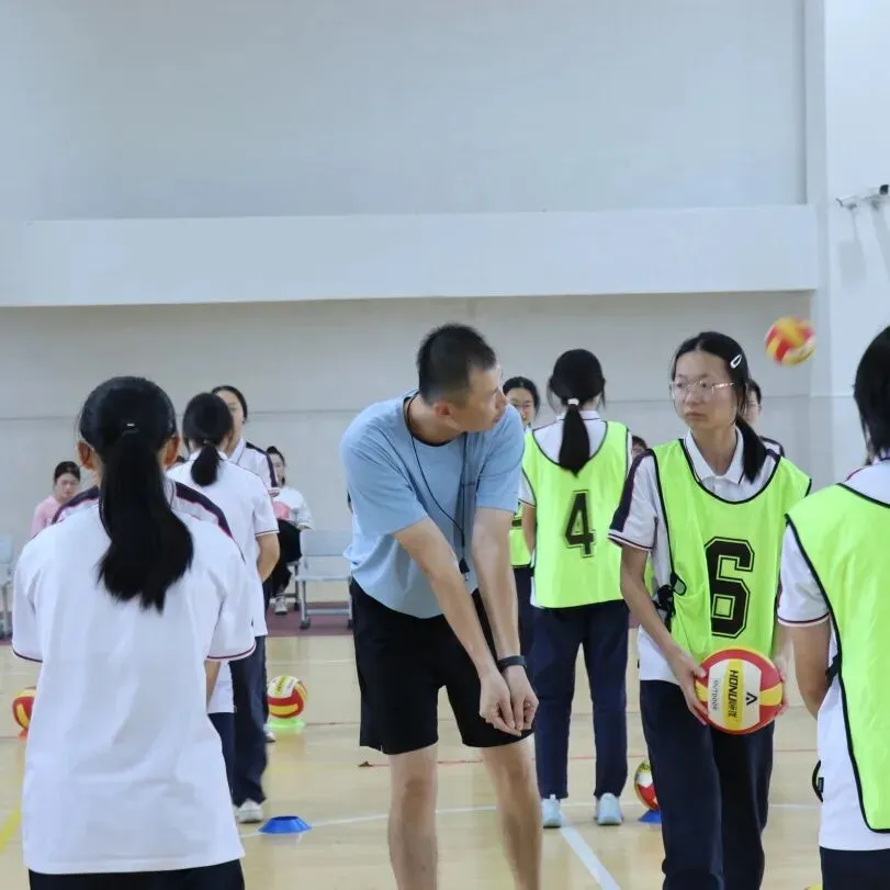 深耕学练赛评,聚力中考提效|玉环市开展体育中考排球专项教学研讨活动-第15张图片-四季读书网 深耕学练赛评,聚力中考提效|玉环市开展体育中考排球专项教学研讨活动-第15张图片-四季读书网