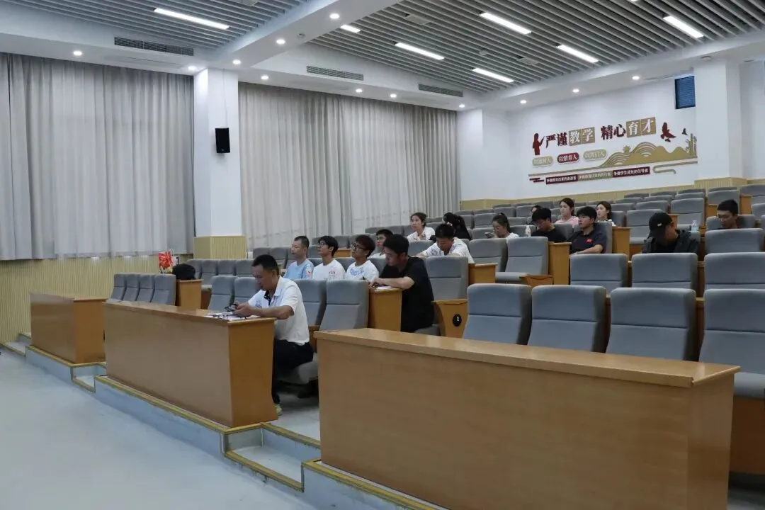 深耕学练赛评,聚力中考提效|玉环市开展体育中考排球专项教学研讨活动-第25张图片-四季读书网 深耕学练赛评,聚力中考提效|玉环市开展体育中考排球专项教学研讨活动-第25张图片-四季读书网