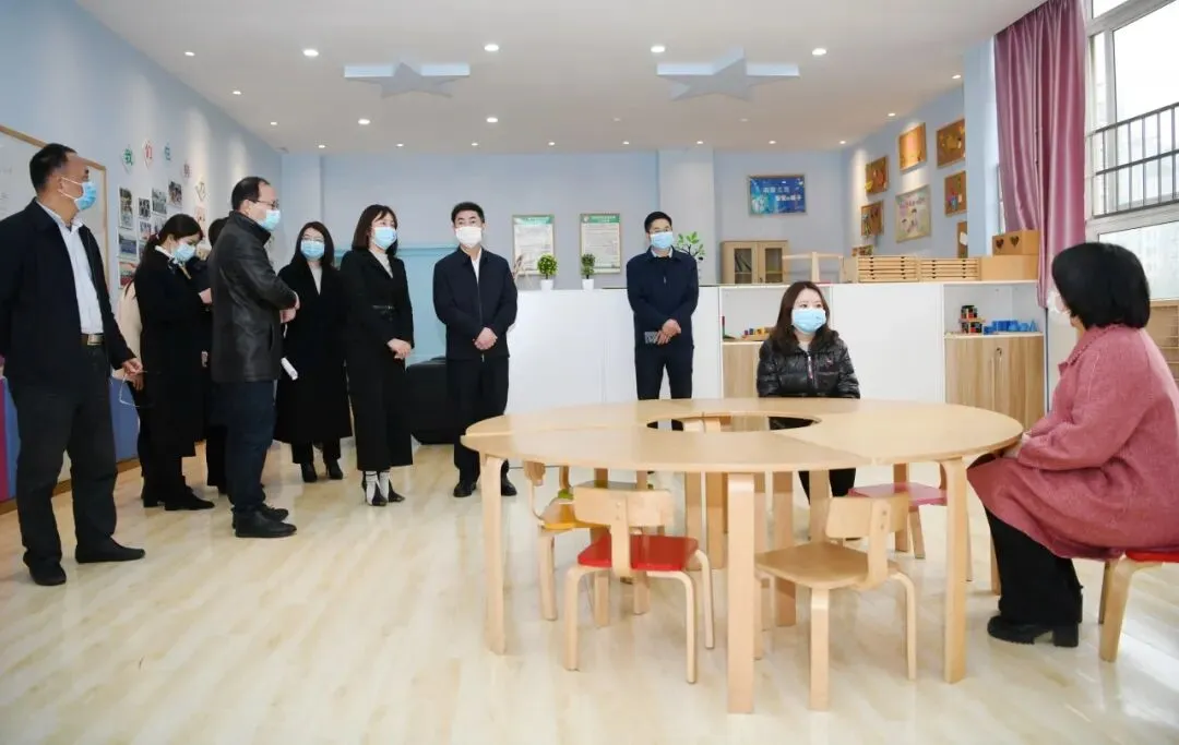 区委书记梅茂发调研我区初三学生返校复学准备工作-第5张图片-四季读书网 区委书记梅茂发调研我区初三学生返校复学准备工作-第5张图片-四季读书网