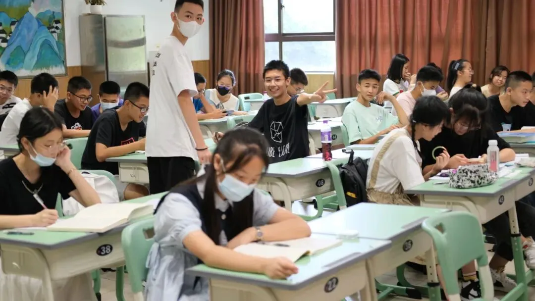 2024年成都中考真题试卷出炉,近4年真题试卷免费领 | 附初升高衔接秘籍-第57张图片-四季读书网