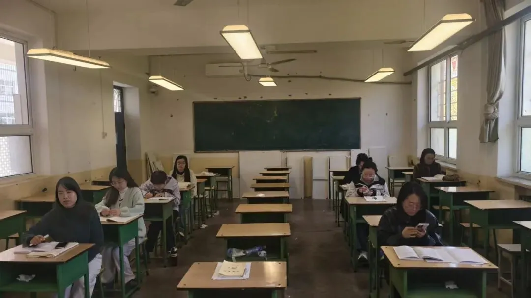 寻高考真题活水 启教研教学新篇(二)——郭诚敏高中语文名师工作室开展教研活动-第25张图片-四季读书网