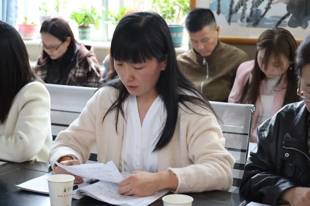 对标新课谋新策,笃实筑基备中考 | 龙门中考部第一次教学研讨会顺利召开-第8张图片-四季读书网 对标新课谋新策,笃实筑基备中考 | 龙门中考部第一次教学研讨会顺利召开-第8张图片-四季读书网